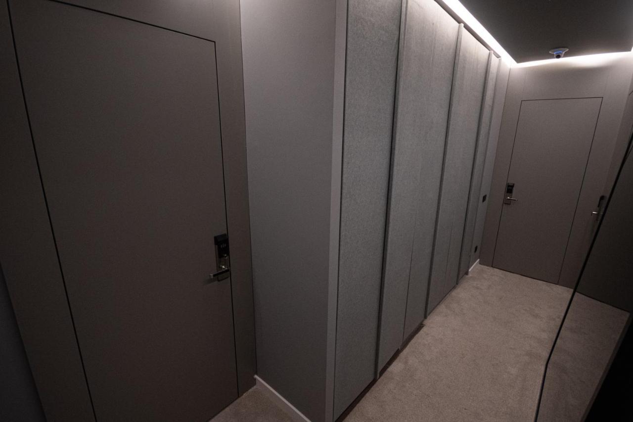 Bloom Suites Pristina Esterno foto