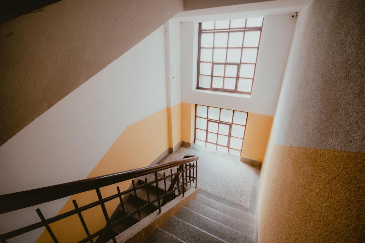 Bloom Suites Pristina Esterno foto